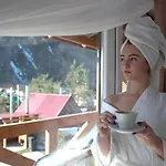 Chorna Skelya & Wellness Vynohradiv