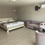 Hotel Chorna Skelya & Wellness 2*
