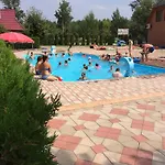 Chorna Skelya & Wellness 2* Vynohradiv