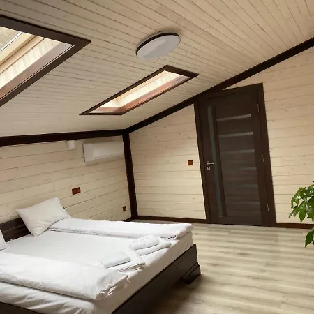 Chorna Skelya & Wellness Vynohradiv