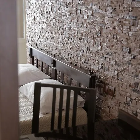 Chorna Skelya & Wellness 2* Vynohradiv