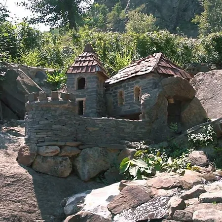 Chorna Skelya & Wellness Hotel Vynohradiv