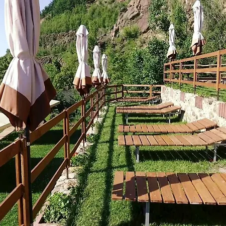 Ξενοδοχείο Chorna Skelya & Wellness 2*