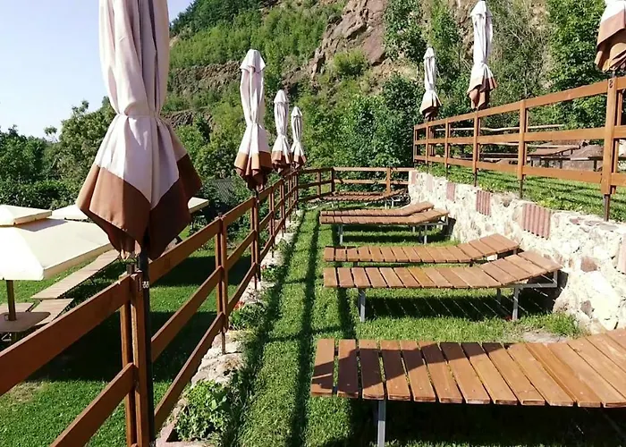 Ξενοδοχείο Chorna Skelya & Wellness 2*